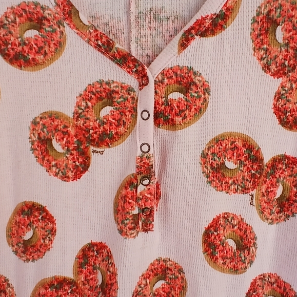 PINK Victoria's Secret Pink Donut Print Pajama Set - Picture 9 of 10